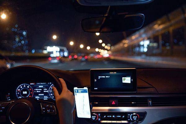 高速行驶120，误碰了电子手刹，后果会怎样？听听修车师傅怎么说