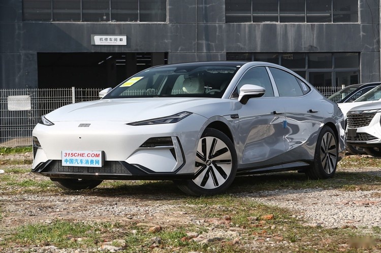 小米SU7，理想MEGA等，2024上半年全新轿车/MPV盘点