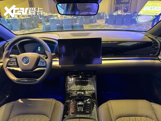 家用可靠之选，三款热门中大型纯电动轿车推荐