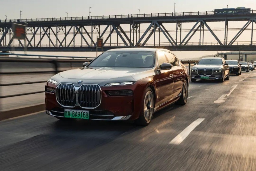 BMW i7驶向长期主义的可持续电动化未来｜Experience