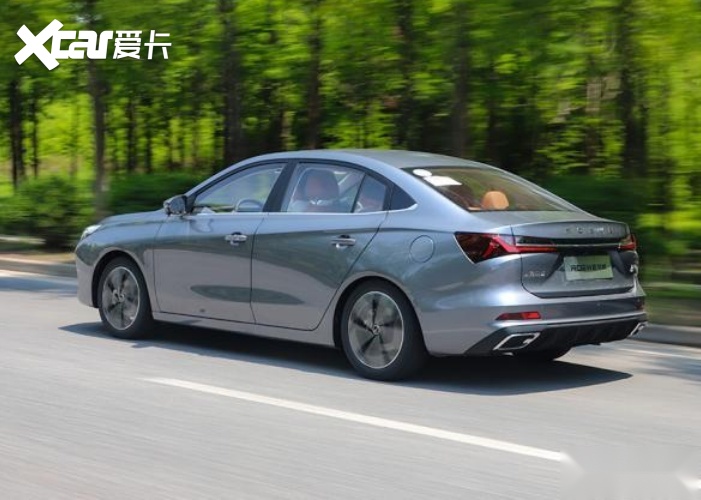 三厢车门槛价刷新纪录:荣威i5限时优惠2.0万元,起售价4.