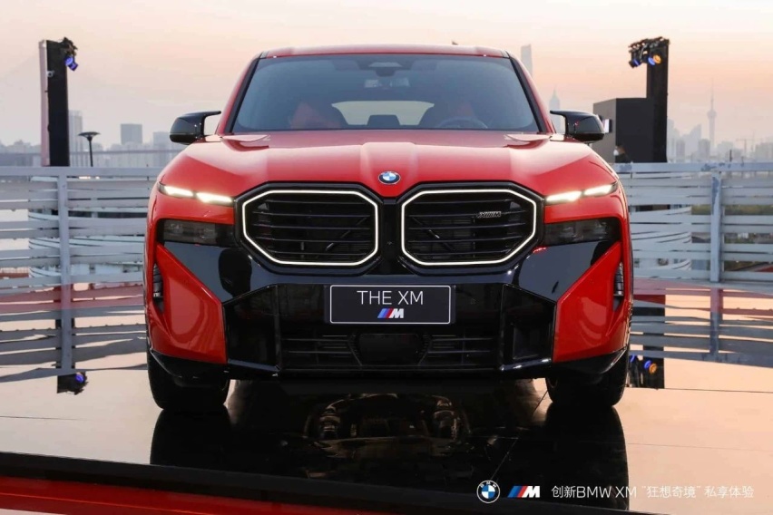 2300000元的BMW，配什么车漆最好看？