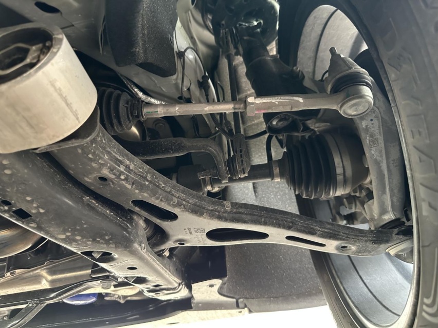 雪佛兰探界者Plus插混SUV、高通骁龙8155芯片、标配L2级驾驶辅