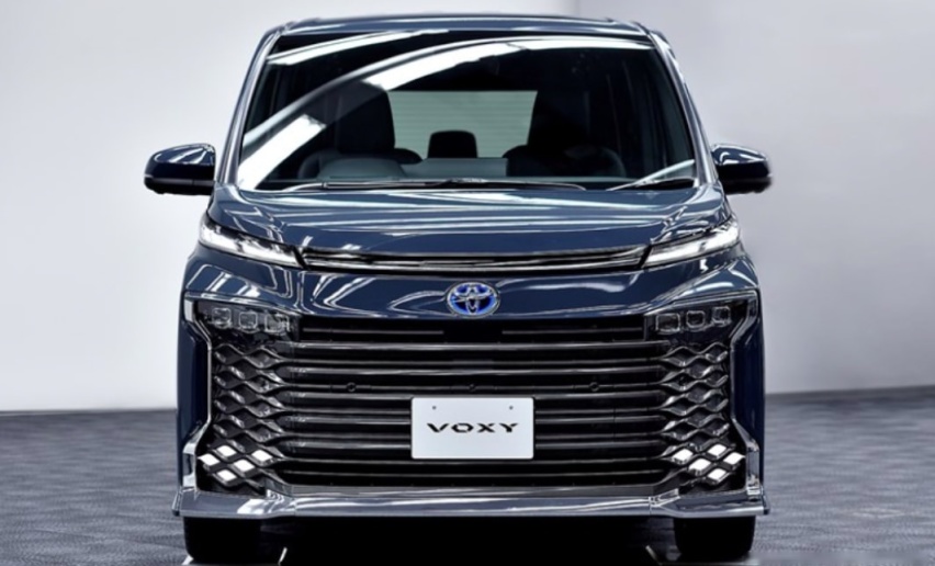 运动型MPV？新一代丰田VOXY海外开售，价格仅为埃尔法一半