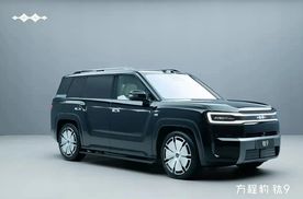 【E汽车】方程豹钛9陨石黑配色官图发布