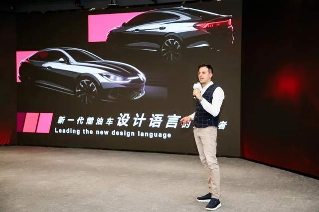 无框门、掀背尾，凌渡L重新定义奢适宽体轿跑