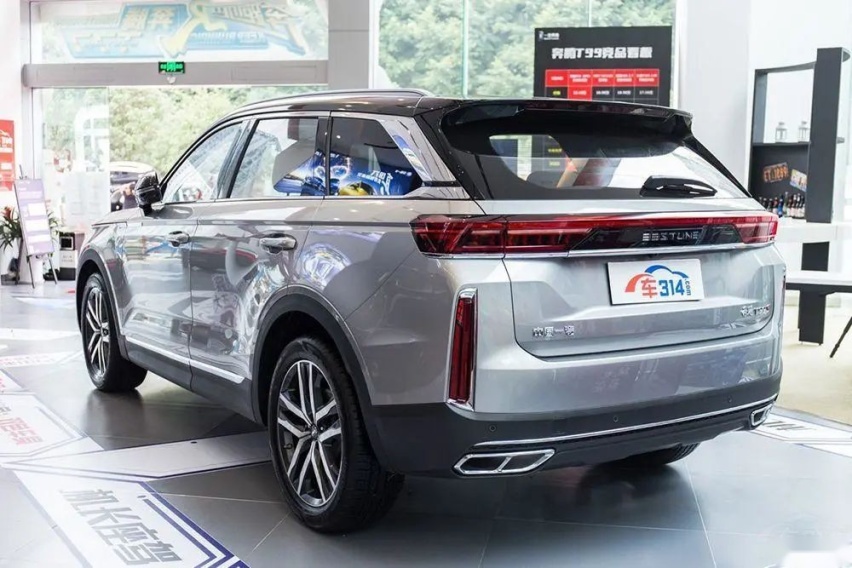 都是国产优秀中大型SUV 奔腾T99对比星途揽月谁更值得买