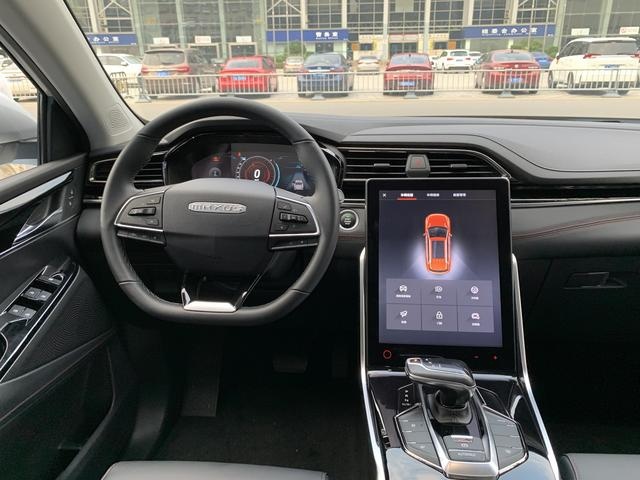 更大更智能的选择,上汽大通MAXUS EUNIQ系列车型成都区域上市