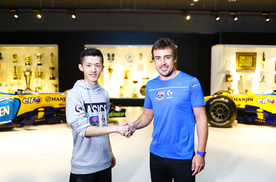 我的老板是F1世界冠军！签约阿隆索车队去西班牙见面Vlog