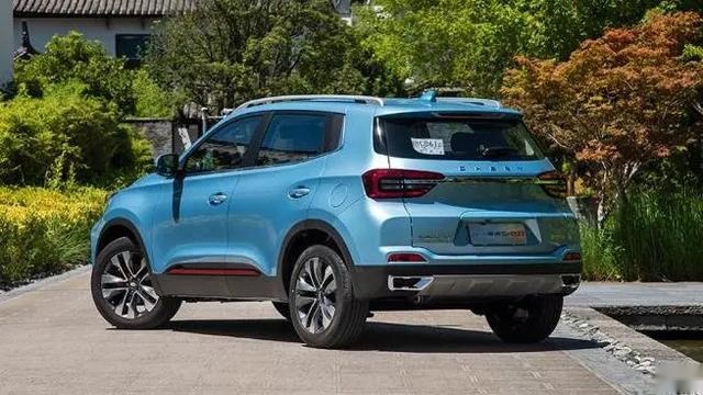 全套驾驶辅助，1.5T+9CVT，这台车堪称小号瑞虎8