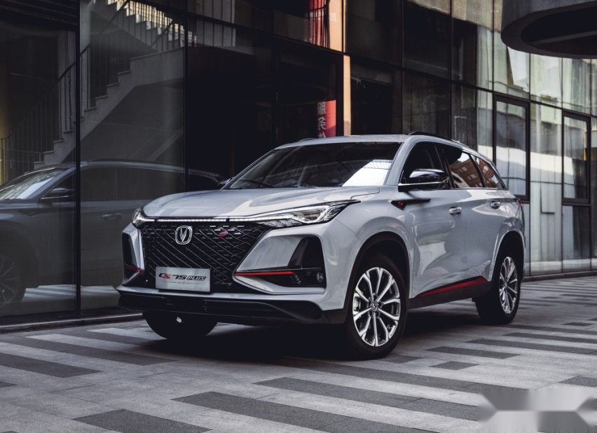 内外兼修的国产好车，长安CS75 PLUS