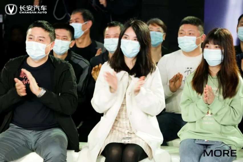 脱口秀品鉴的不仅是“蓝鲸家族”车型亮点，更是长安的用户思维
