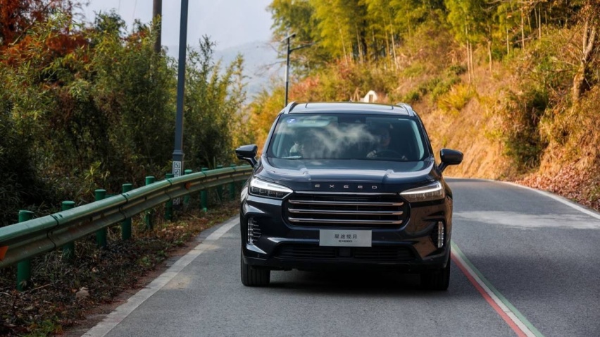 搭火星架构400牛米大7座SUV 名字来自毛爷爷诗词 你爱了吗？