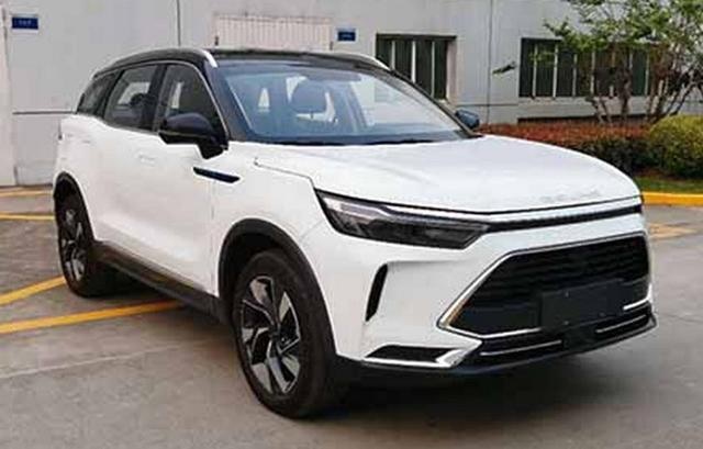 BEIJING-X7插电混动版实车亮相 最低油耗仅1.4L
