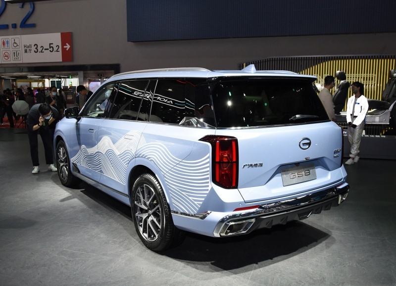 丰田THS加持的7座中型SUV 价格却完全不同 传祺GS8对比汉兰达