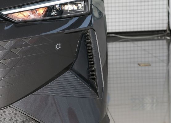 长安启源A06搭载1.5L插混系统 造型神似UNI-V