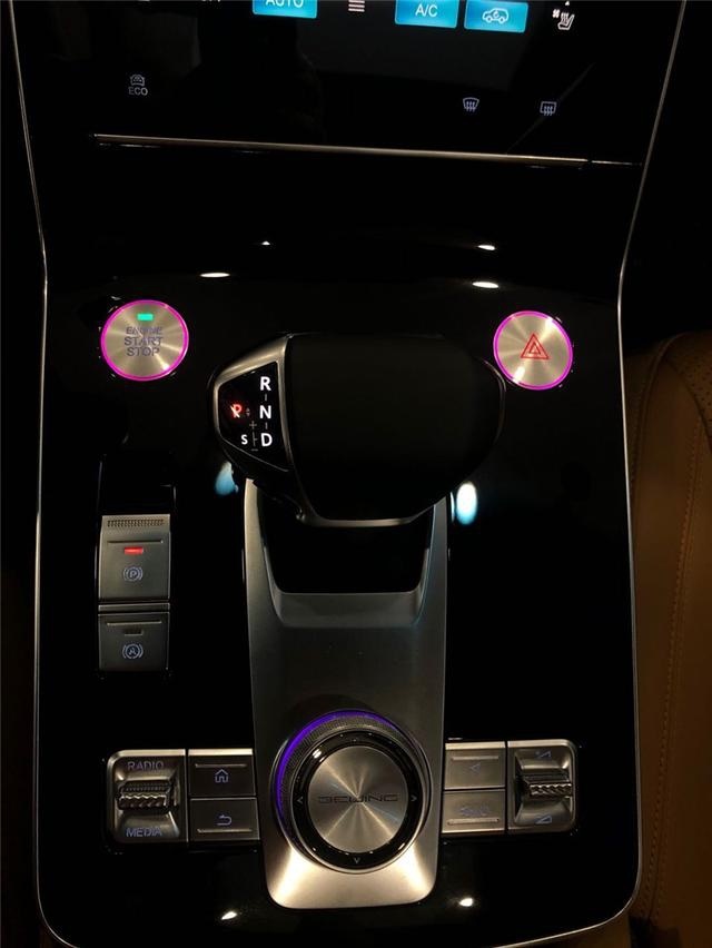 到店实拍BEIJING-X7：10万+的高性价比大五座SUV