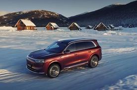 稳居40万级销量标杆，问界M8累计交付突破14万辆