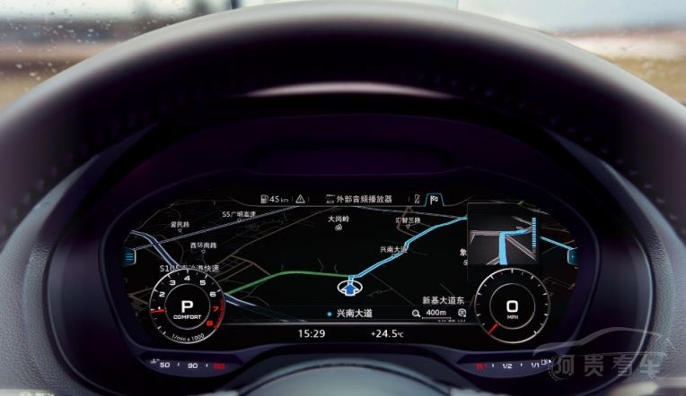 除了造型以外，奥迪Q2L的配置比宝马X1、奔驰GLA好在哪里