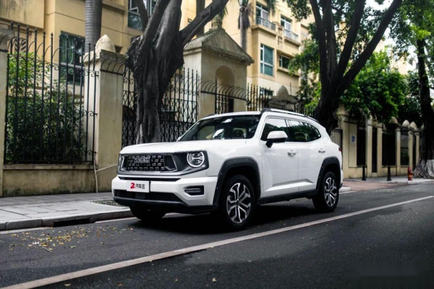 15万预算还想买后桥带锁的SUV？我提了这台同级唯一之选