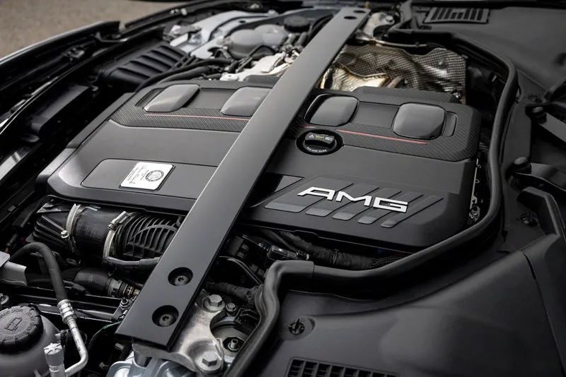 太重？四缸？F1技术加持的全新C63是否还是纯正的AMG