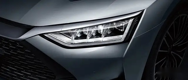 比亚迪汉力压奥迪A6L、奔驰E级，豪夺中大型轿车上险量亚军