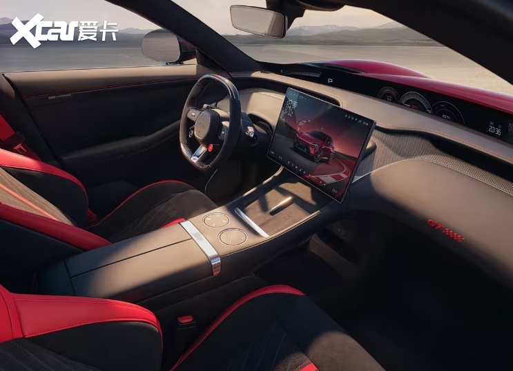 性能旗舰登场:小米YU7 GT,千匹马力的长途旅行跑车SUV