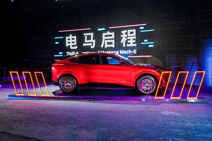陈安宁赛道狂飙3.65秒，福特中国全速推进电气化转型