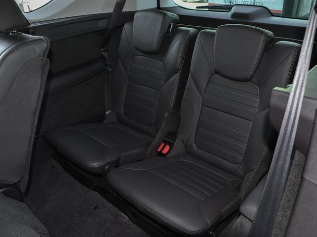 被车标拖累的进口MPV，配1.8T+三层隔音已跌至20万