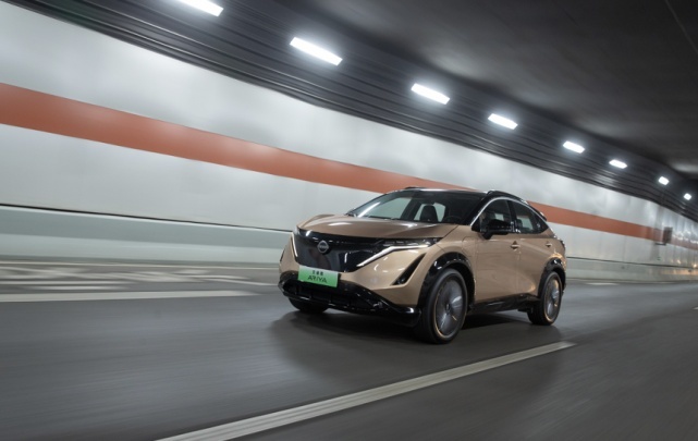 狭路相逢各有所长，东风日产ARIYA艾睿雅、特斯拉Model Y 如何