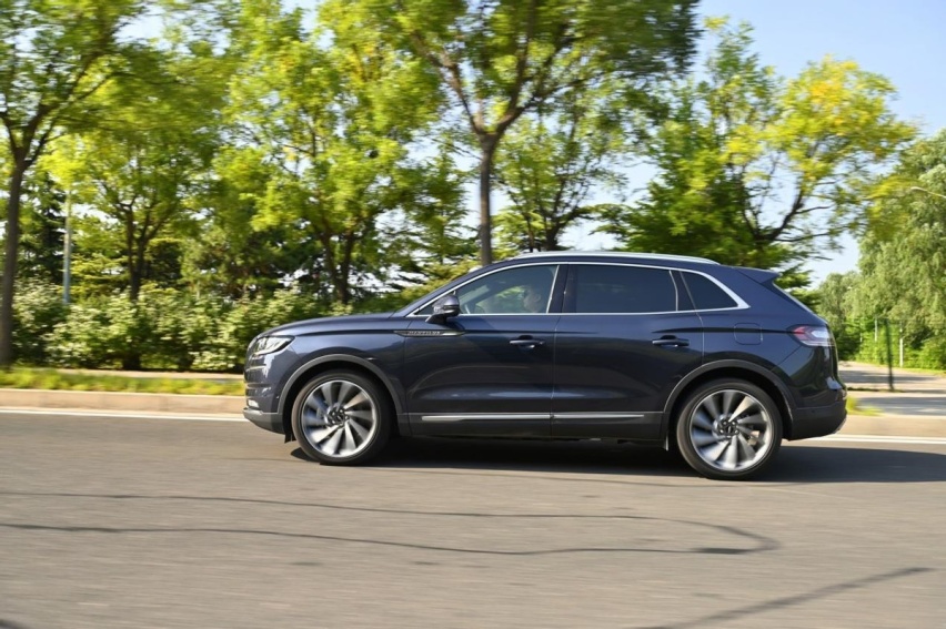 三十万可以挑选的SUV(一)：林肯航海家，科技与豪华可兼得！