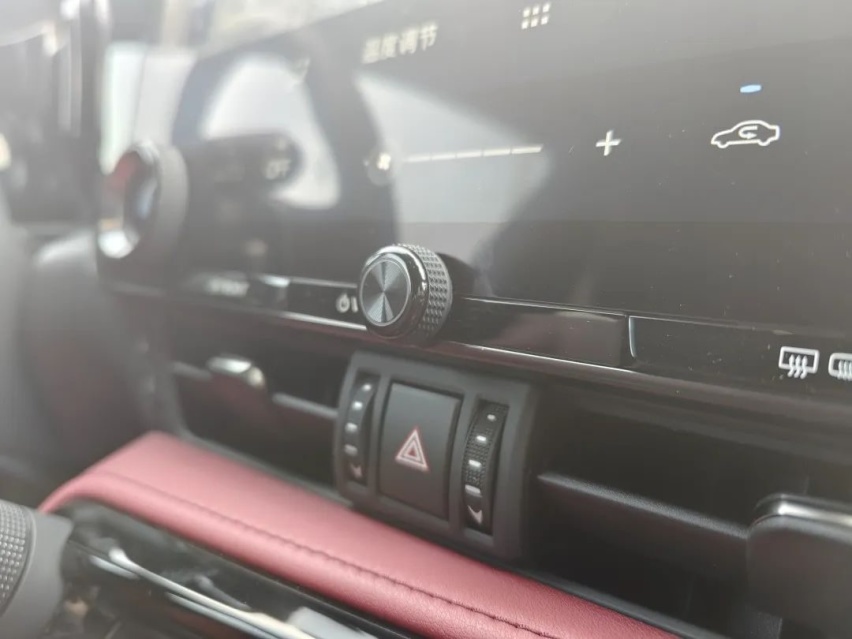 雷克萨斯NX 400h+：50万不买奔驰宝马的玄学