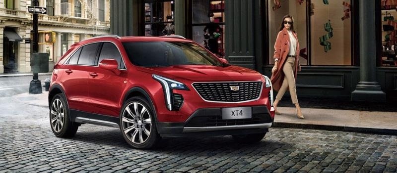 XT4对比冒险家，谁更能俘获小姐姐的心？