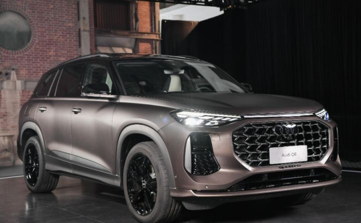 长度赶超奥迪Q7、宝马X5，提供6/7座椅布局，奥迪Q6发出真香警告