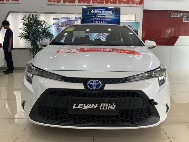 都是年轻人的最爱,三款15万日系紧凑级轿车如何选?
