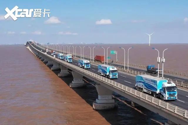 让一部分自动驾驶卡车先跑起来