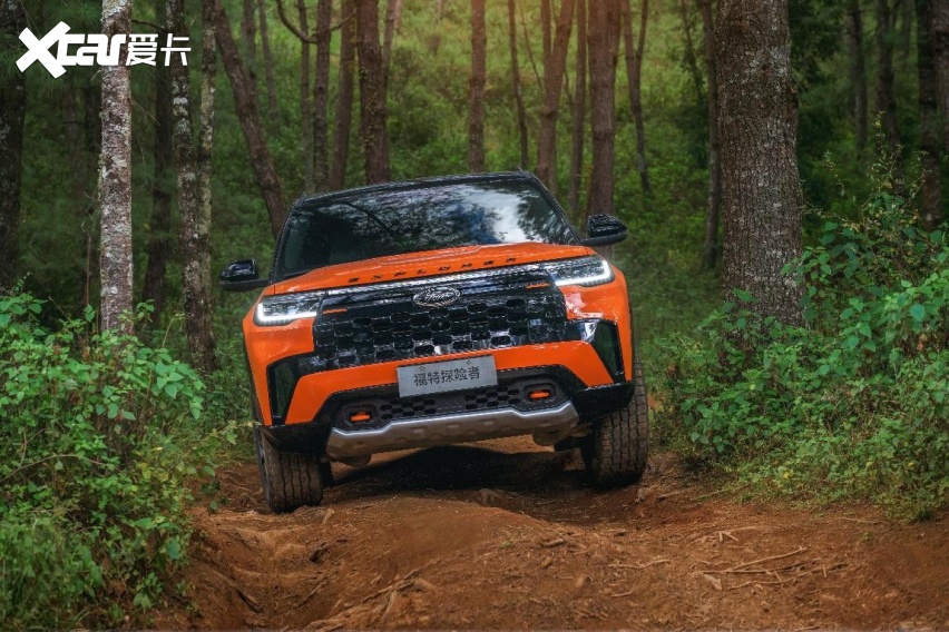 售36.98万元/5座/2.3T动力，福特探险者昆仑穿越版上市