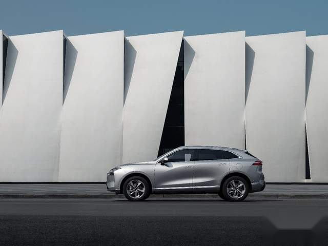 硬核实力 大五座旗舰电动SUV 新摩卡DHT-PHEV售价23.18万