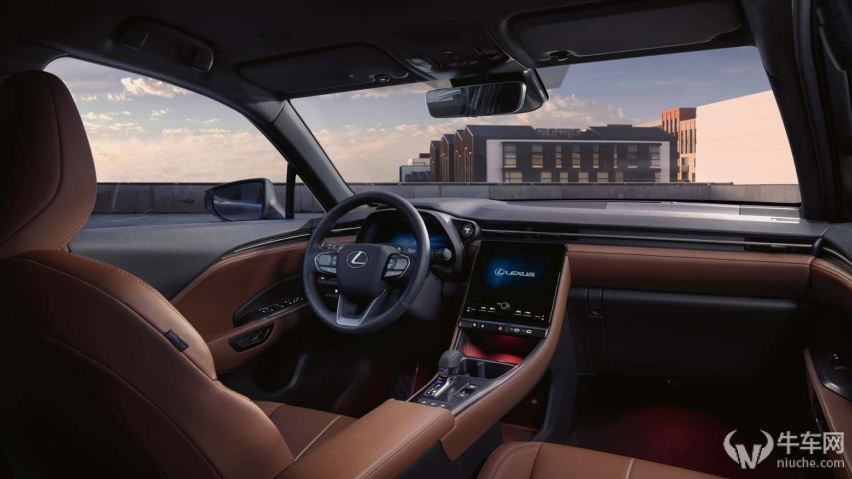 三缸发动机+小型SUV，雷克萨斯LBX官图发布