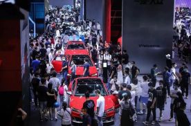 销量起伏与财报巨亏，究竟哪个才是中国车市的“真相”？
