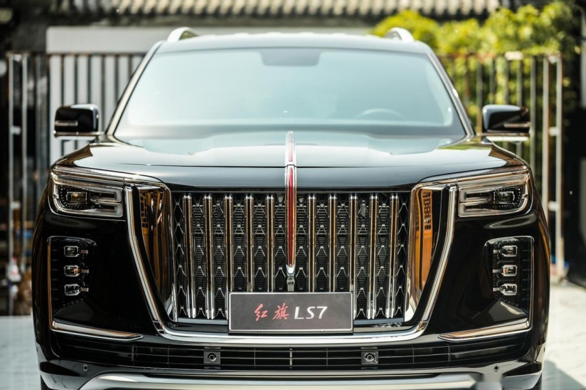 比库里南还大，V8发动机的红旗LS7不得100多万？