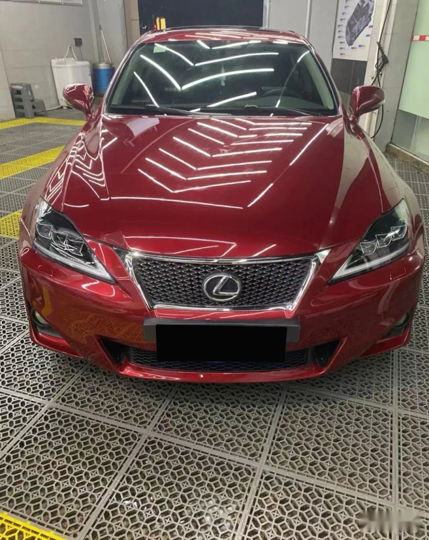 移植了5.0 V8机器的雷克萨斯IS300，这是给宝宝的见面礼？