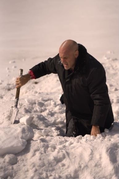 星途瑶光C-DM与探险家德爷勇闯雪境死亡谷，险象环生方显英雄本色！