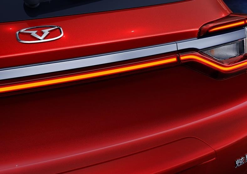 这车要成大热，紧凑型SUV，定价5万多起，全系国六油耗6.9