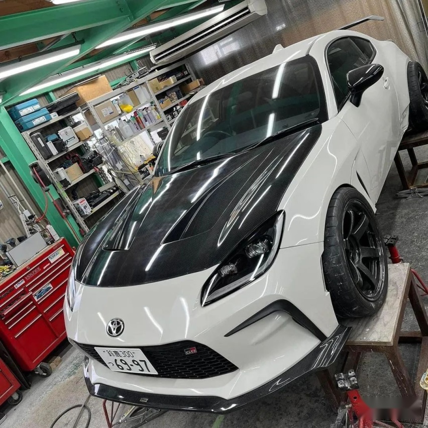 VOLTEX推出丰田GR86宽体套件，没了GReddy制约更好发挥？