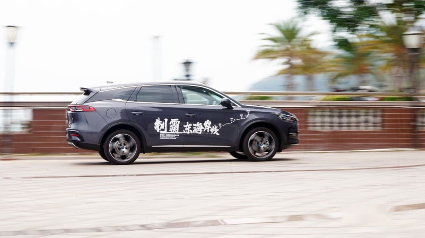 7座SUV/油耗低，适合家庭消费者，试比亚迪唐 DM-i