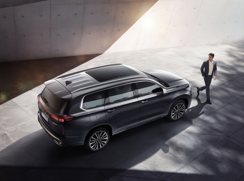 7座SUV or 7座MPV，太难选？看到这款就不纠结了