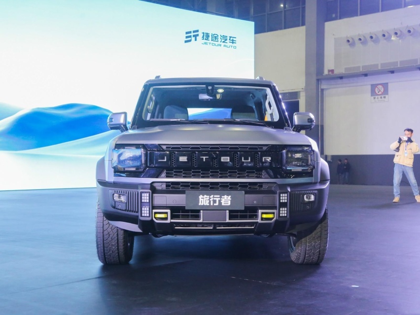奇瑞推出王炸SUV，外观不输仰望U8，配2.0T，家用越野两不误