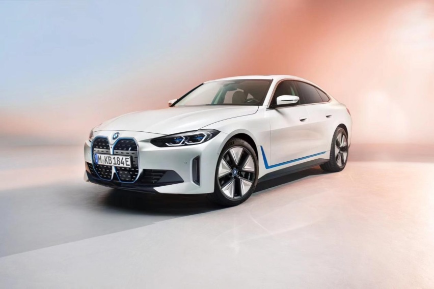 继承4系同款大鼻孔，纯电BMW i4从零到百仅需4s