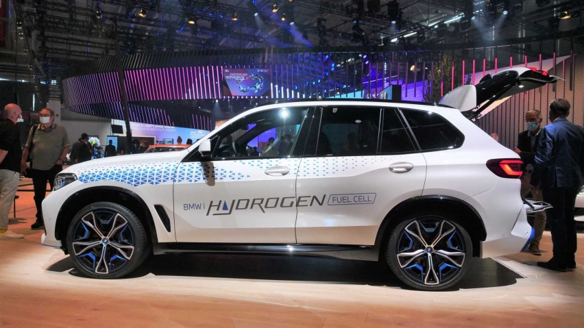 宝马iX5 Hydrogen氢燃料慕尼黑车展亮相 计划2022年投产